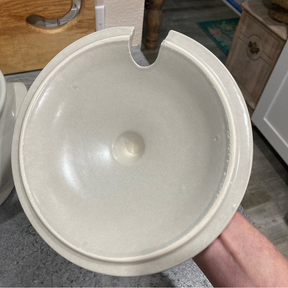 Pfaltzgraff Yorktowne vintage soup tureen - Picture 5 of 16